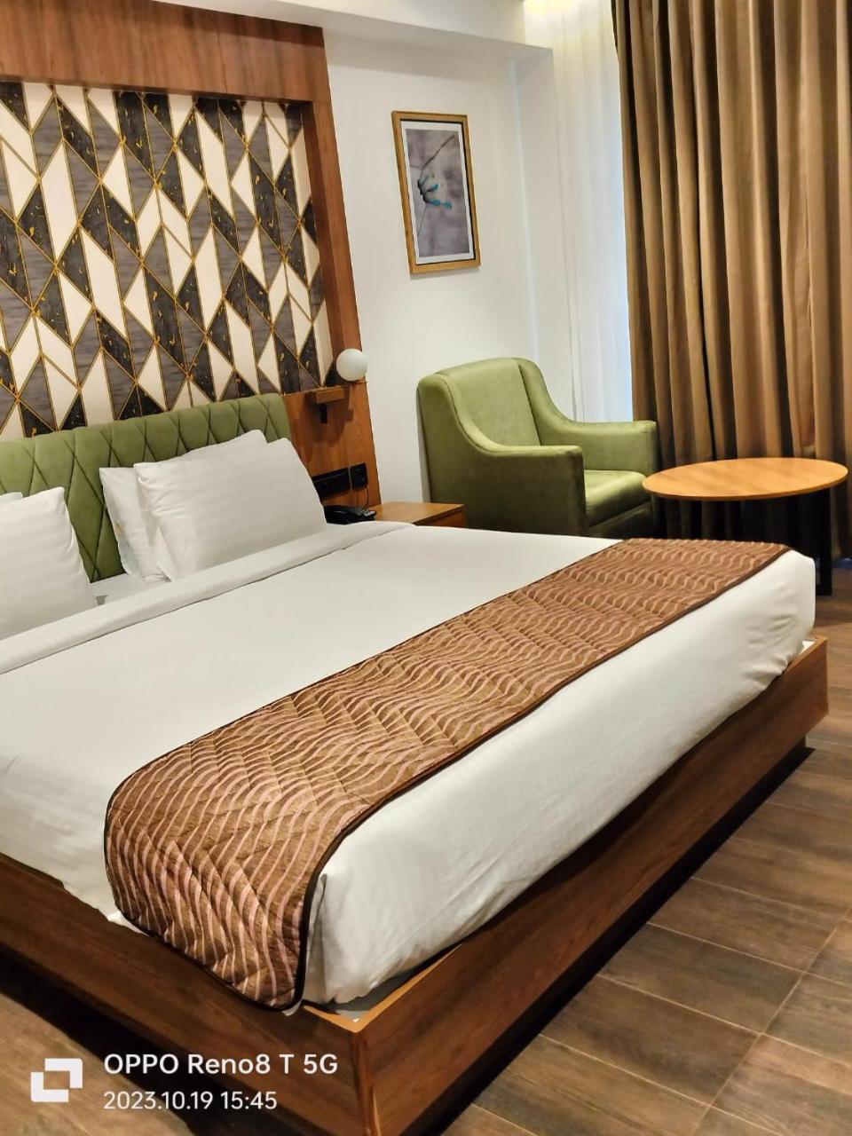 Hotel Mandarin Sky Kannur Exterior foto